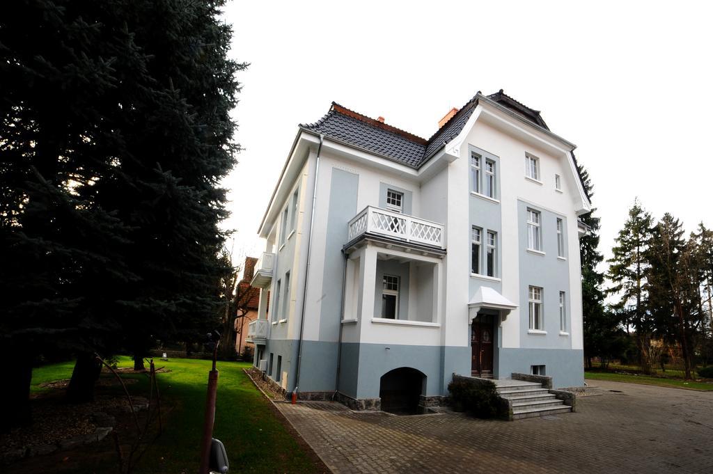 Villa Cervi Cieplice Jelenia Góra Exterior foto